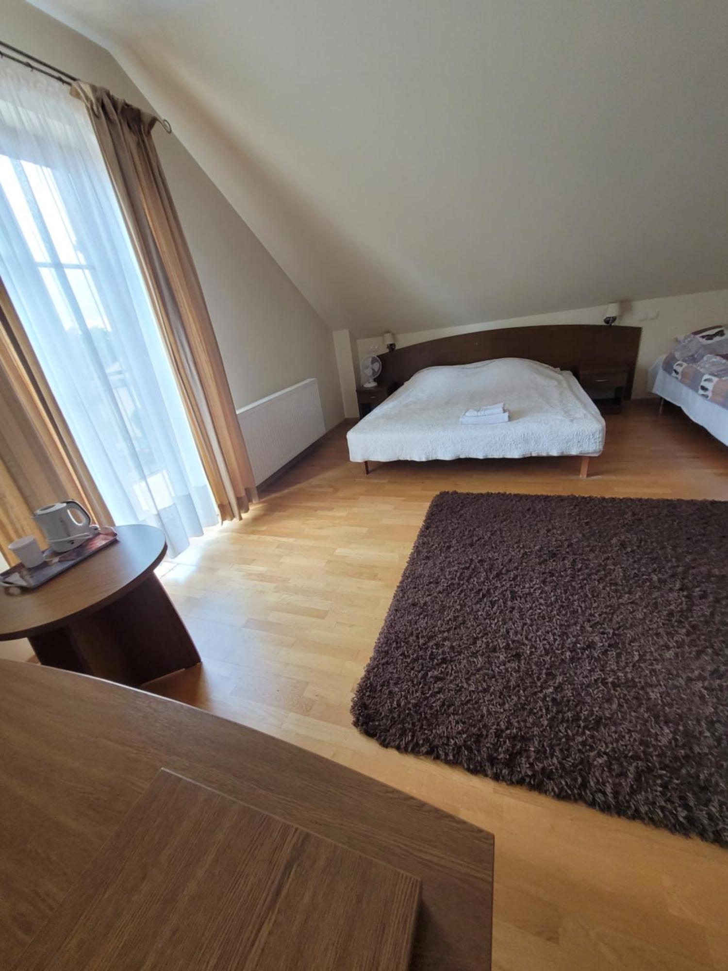 Dworek Biesiadny Radzewice Extérieur photo